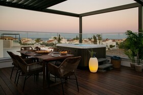 Chris Le Mare Gold Luxury Villa