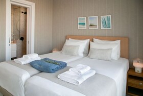 Chris Le Mare Gold Luxury Villa