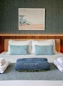Chris Le Mare Gold Luxury Villa