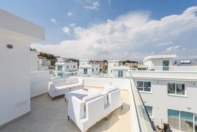 Green Bay Villas