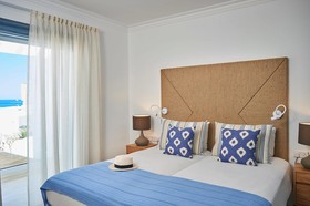 Louis Nausicaa Luxury Villas