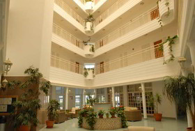 Maistrali Beach Hotel Apartments