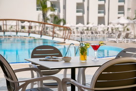Vangelis Hotel & Suites
