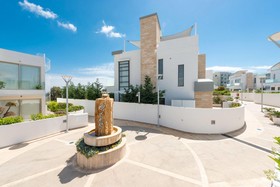 Villa Lombardi
