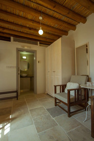 Thyone Gaia Cottage