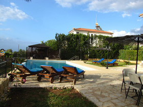 Knossos Villa by Webooking