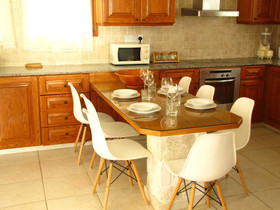 Knossos Villa by Webooking