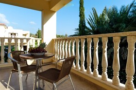 Villa Tsikkos Tria