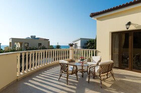 Villa Tsikkos Tria