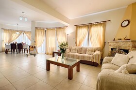 Villa Tsikkos Tria