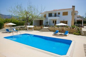 Villa Xenios Dias