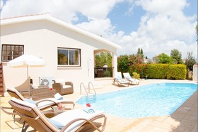 Bungalow Mikaella