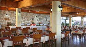 Corallia Beach Hotel Apartments