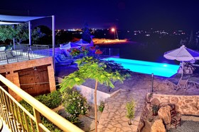 Dionysos Villa
