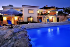 Dionysos Villa