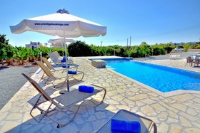 Oniros Villa