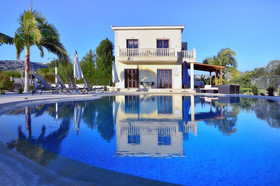 Villa Agios Ilias 1