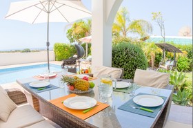 Villa Cassia by Ezoria Villas