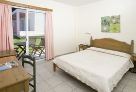 Akamanthea Holiday Village