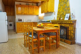 Omodos Village Houses - Pantelis  & Olga &  Marios &  Iacovos