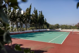 Aliathon Resort
