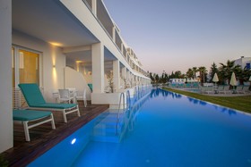 Aliathon Resort