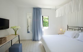 Aliathon Resort