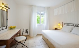 Aliathon Resort