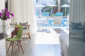 Aliathon Resort