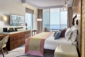 Amavi MadeForTwo Hotels