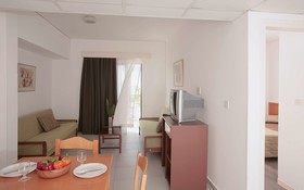 Anemi Hotel & Suites Paphos