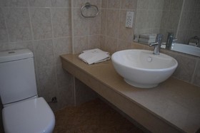 Anna Apartments