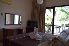 Anna Apartments