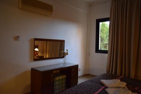 Anna Apartments