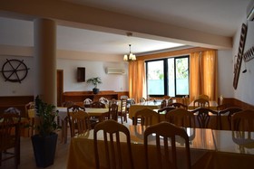 Anna Apartments