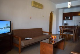 Anna Apartments