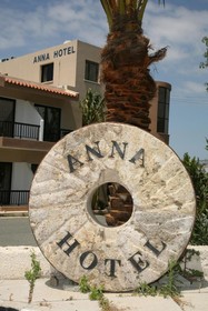 Anna Apartments