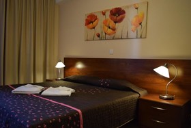 Anna Apartments