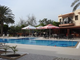 Anna Apartments