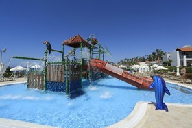Kapetanios Aqua Resort