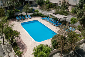 Artemis Cynthia Complex