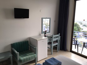 Axiothea Hotel