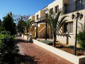 Byreva Apartments