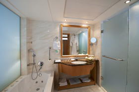 Constantinou Bros Athena Beach Hotel