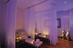 Constantinou Bros Athena Royal Beach Hotel