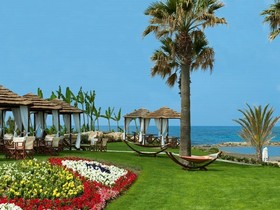 Constantinou Bros Pioneer Beach Hotel
