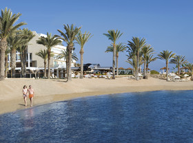 Constantinou Bros Pioneer Beach Hotel
