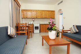 Kefalos Damon Hotel Apartments