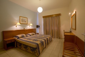 Kefalos Damon Hotel Apartments