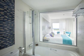 King Evelthon Beach Hotel and Resort